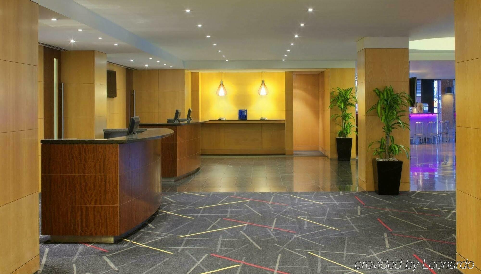 래디슨 온 플래그스태프 가든스 멜버른 호텔 멜번 내부 사진